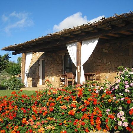 Le Tre Pietre Βίλα Baja Sardinia Εξωτερικό φωτογραφία