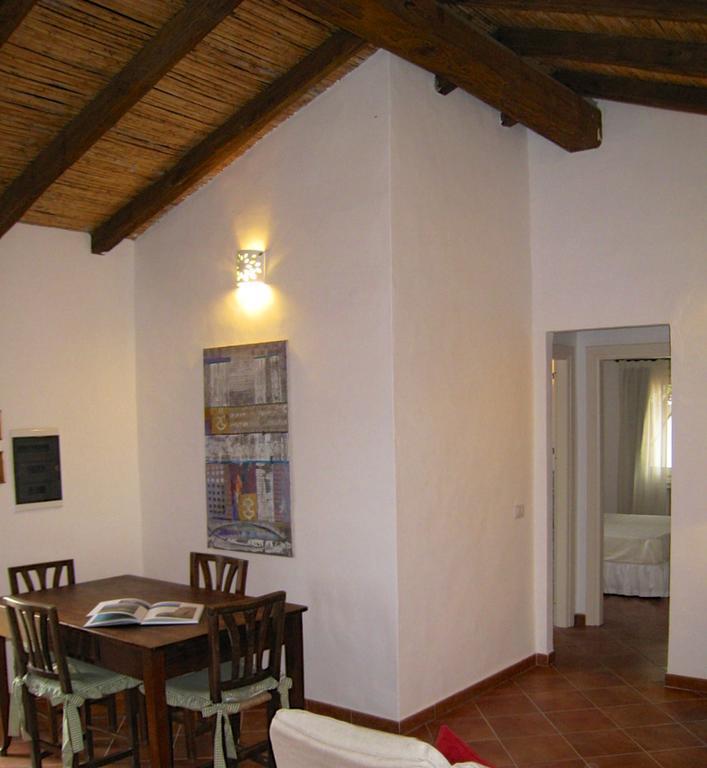 Le Tre Pietre Βίλα Baja Sardinia Εξωτερικό φωτογραφία